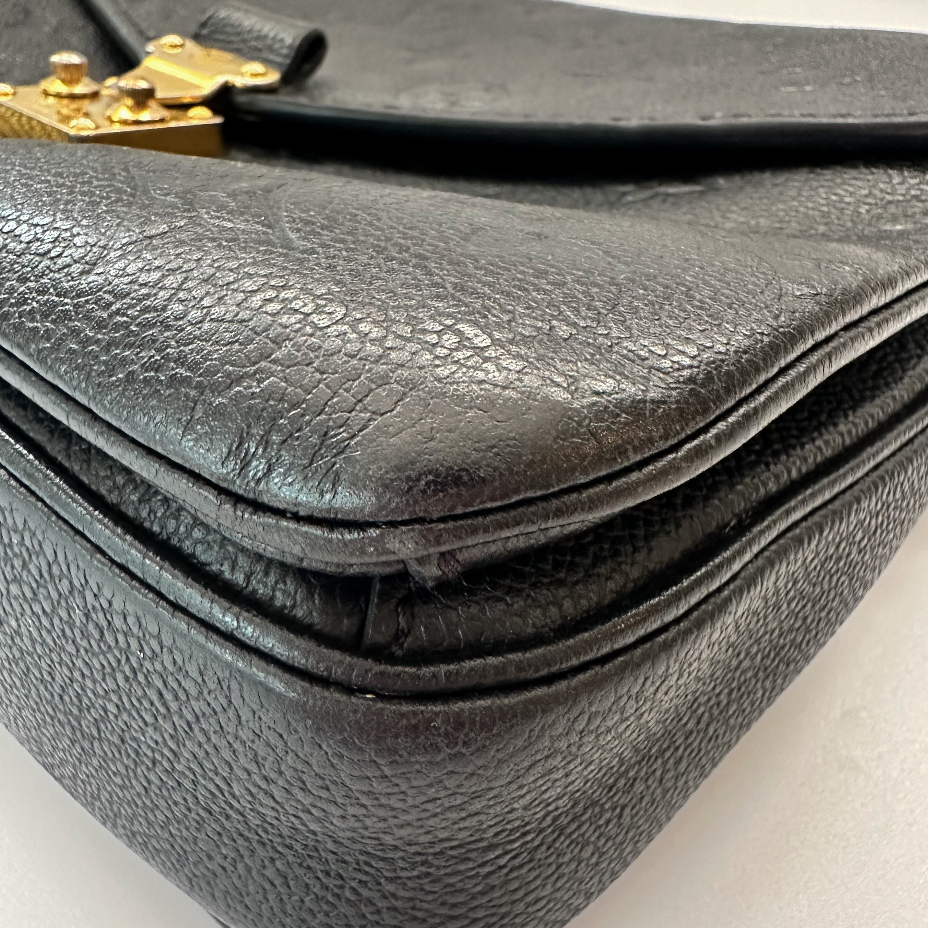 Louis Vuitton Empreinte Pochette Metis Black