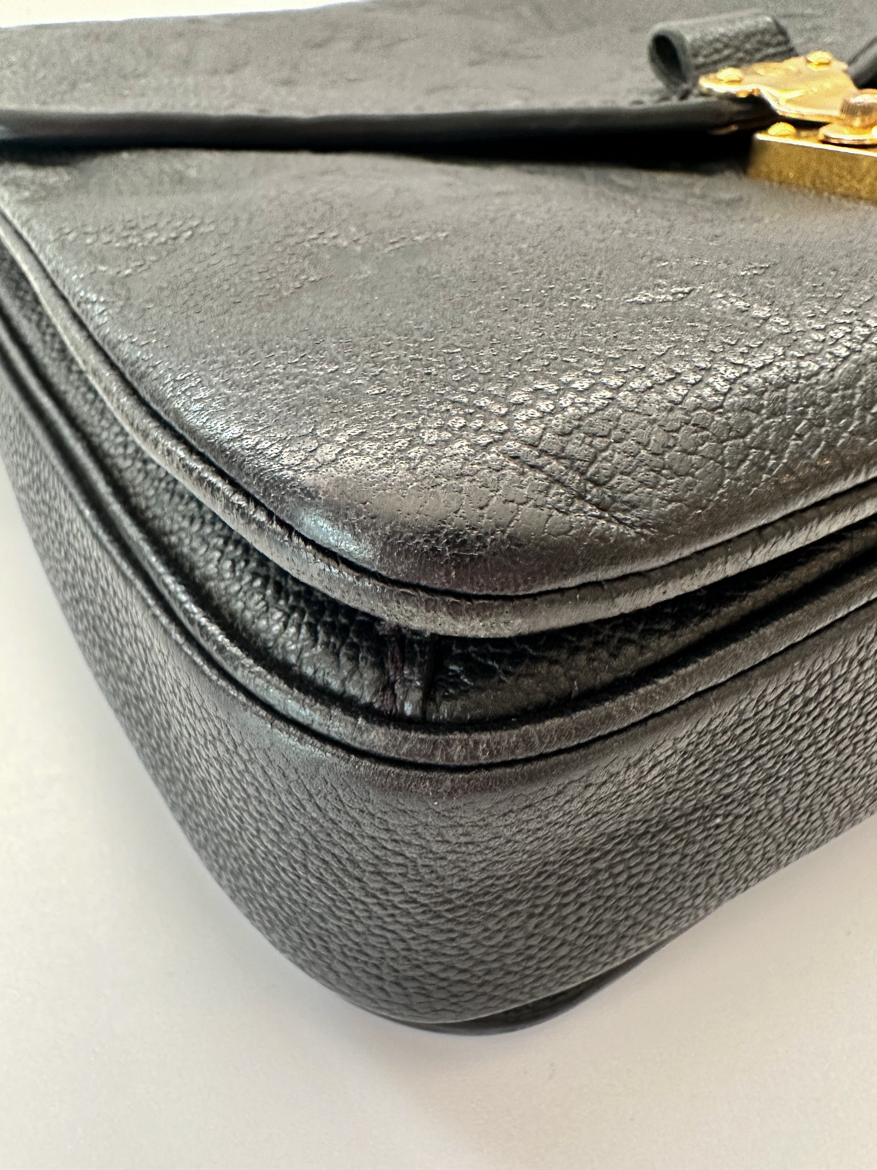 Louis Vuitton Empreinte Pochette Metis Black