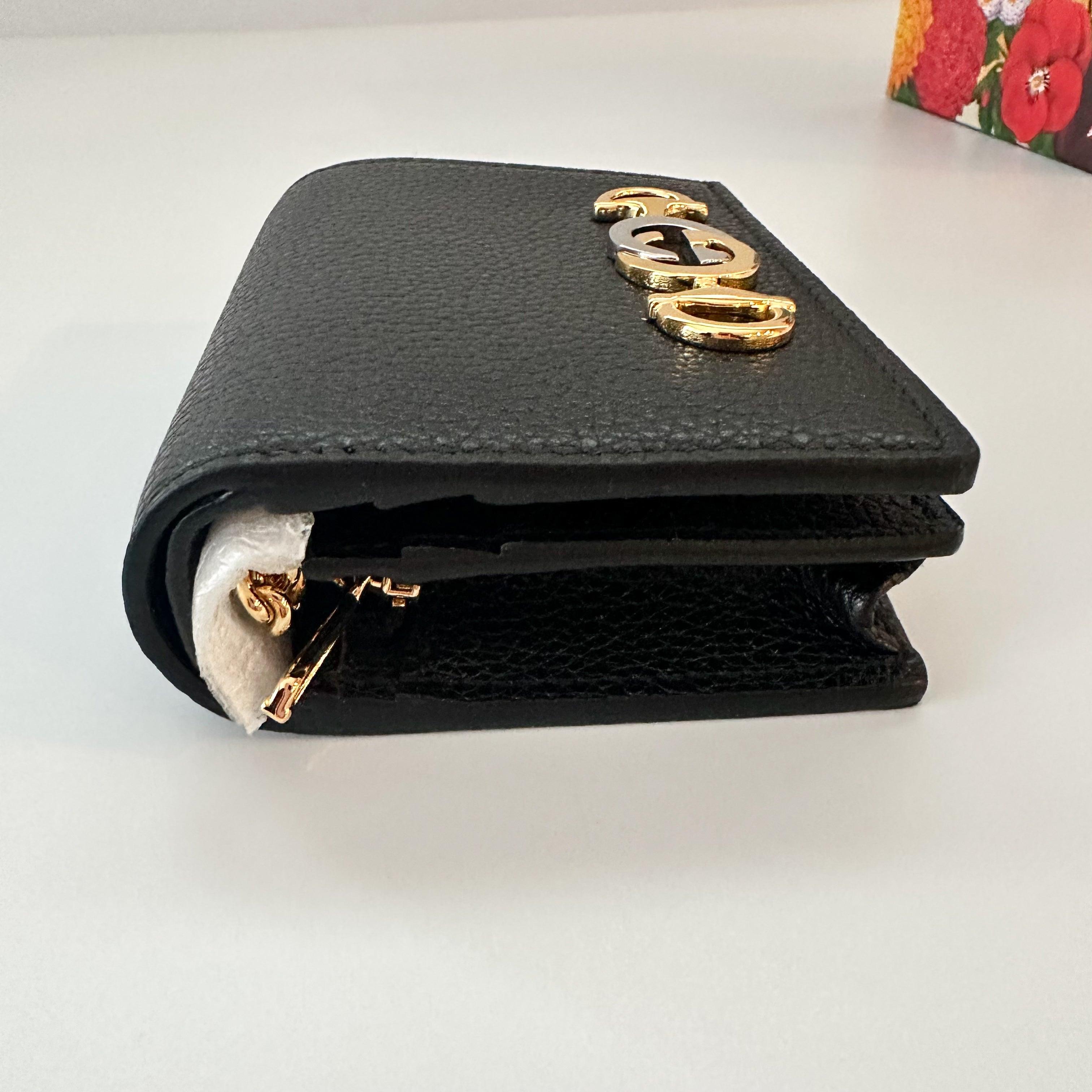 Gucci Grainy Calfskin Zumi Chain Card Case Wallet Black