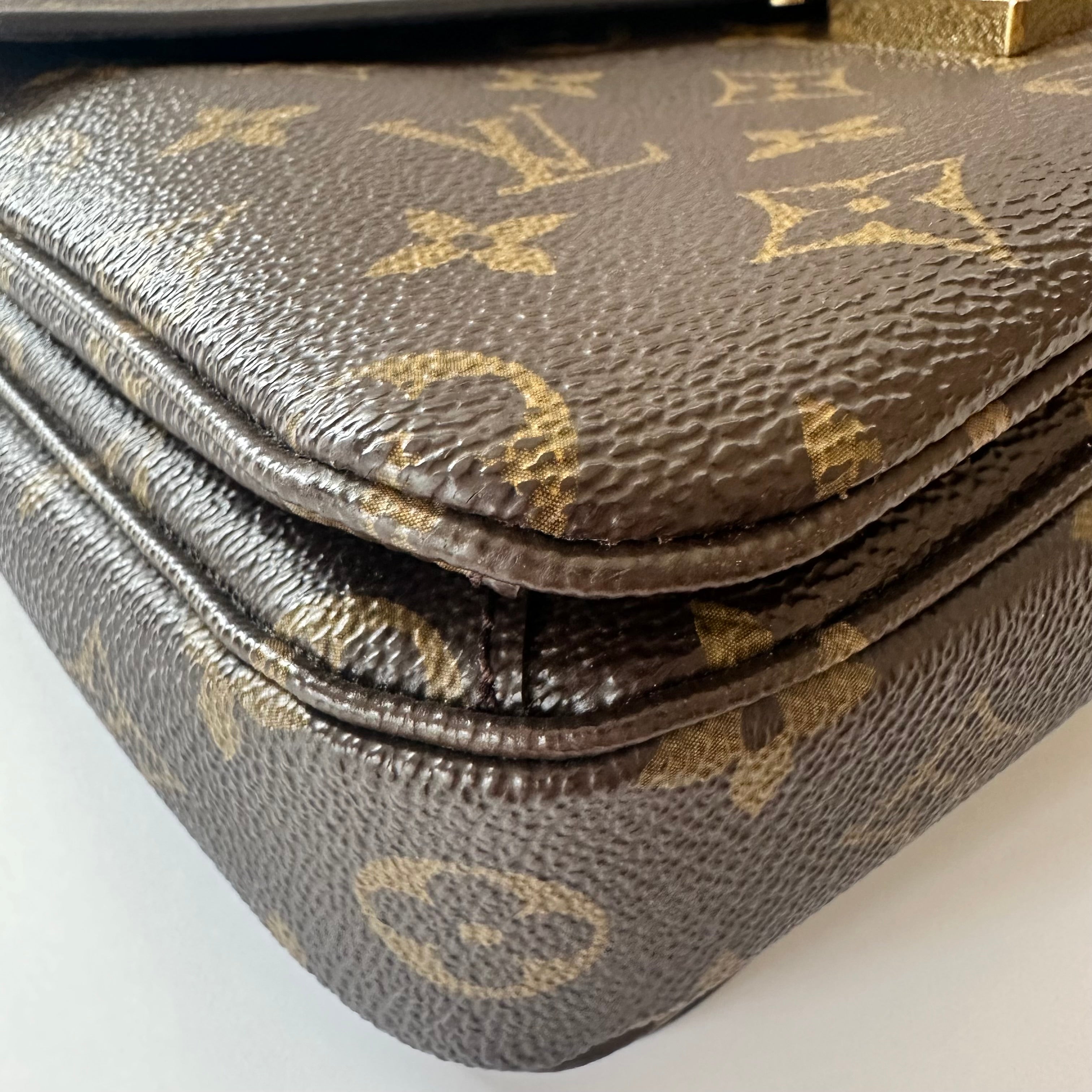 Louis Vuitton Monogram Pochette Metis