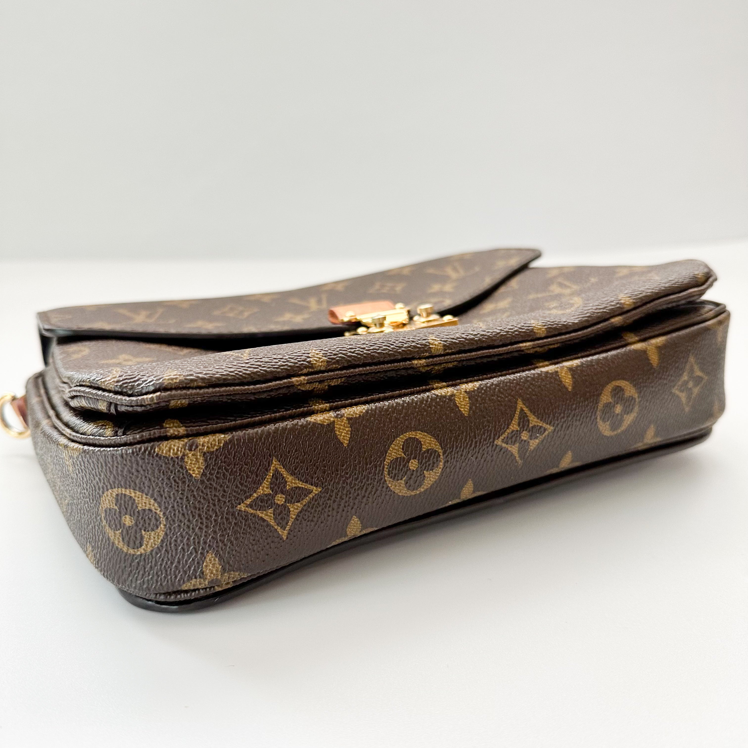 Louis Vuitton Monogram Pochette Metis