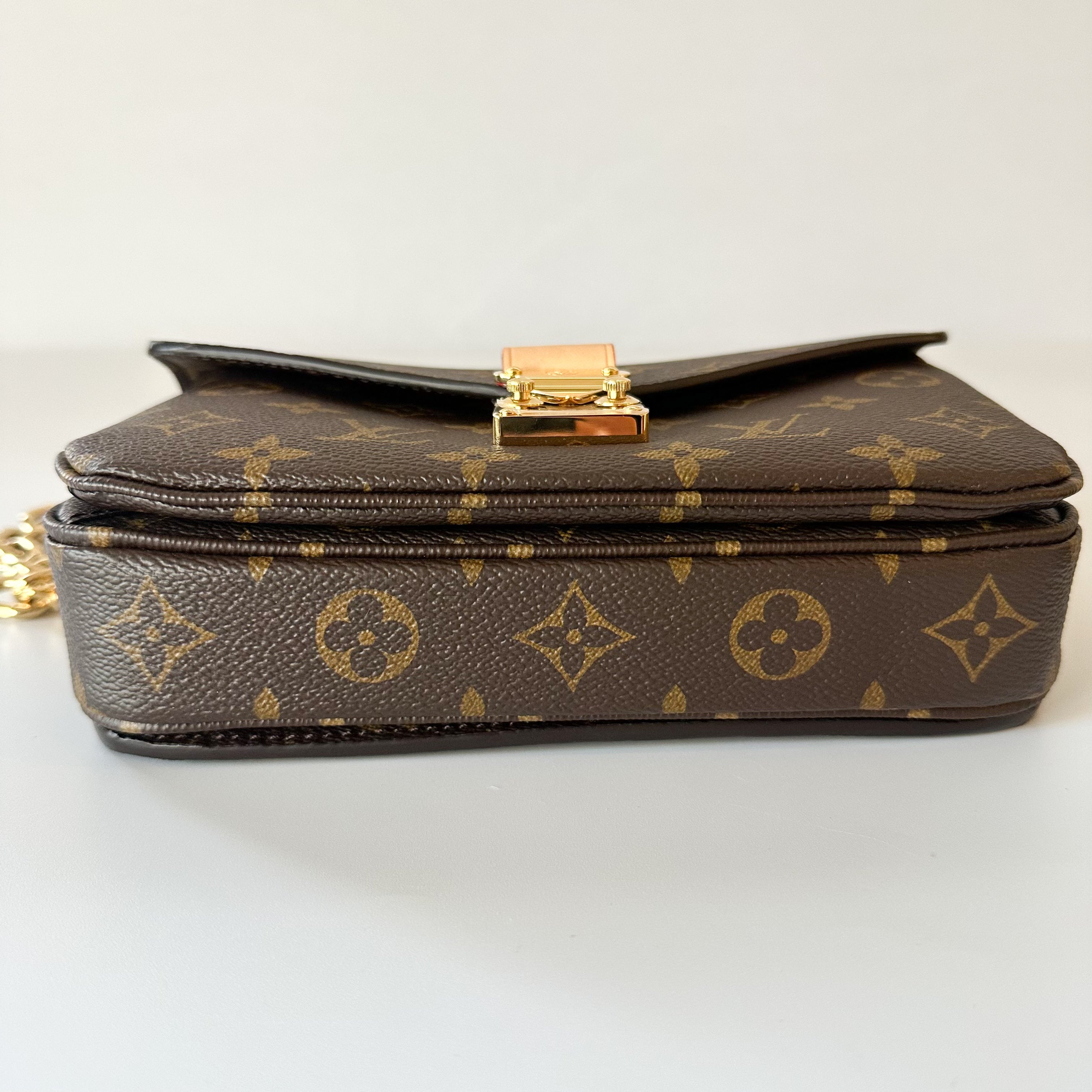 Louis Vuitton Monogram Pochette Metis in East West