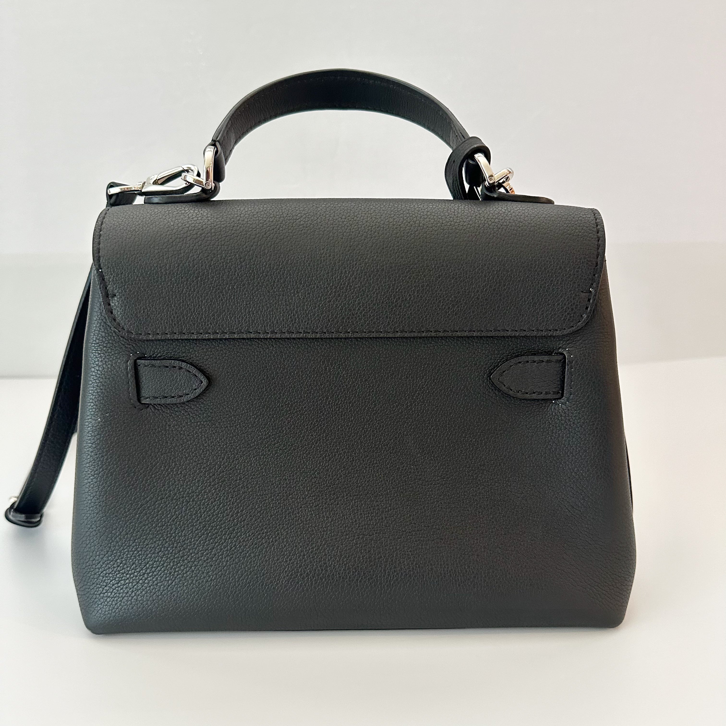 Louis Vuitton Soft Calfskin Lockme Ever MM Black