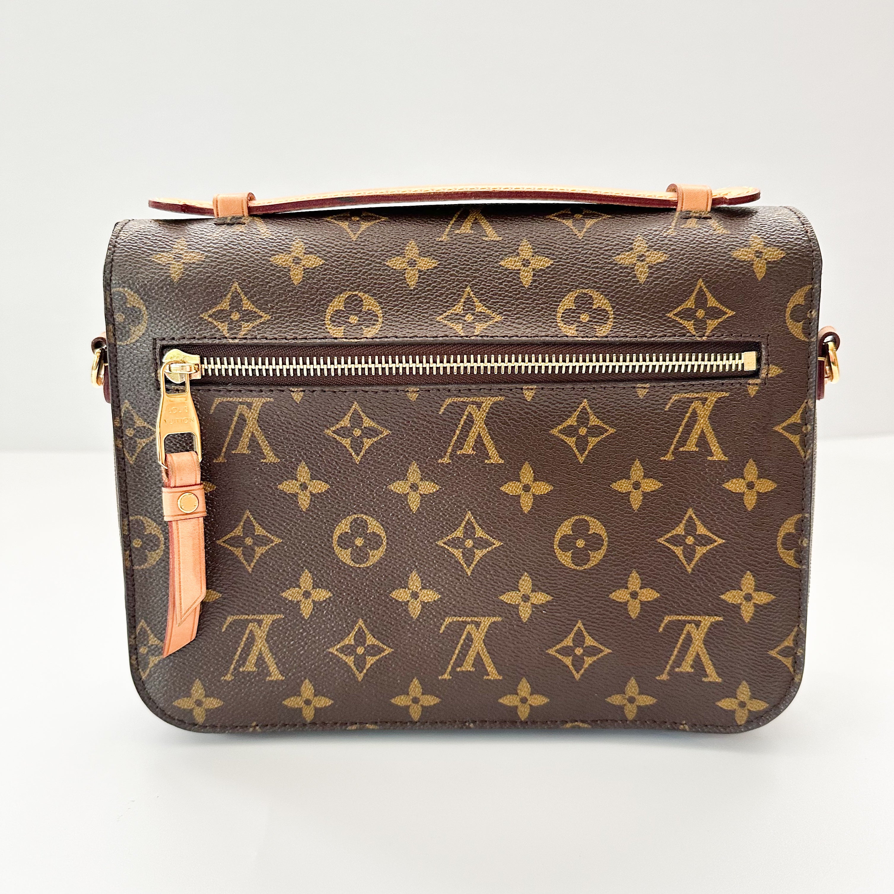 Louis Vuitton Monogram Pochette Metis