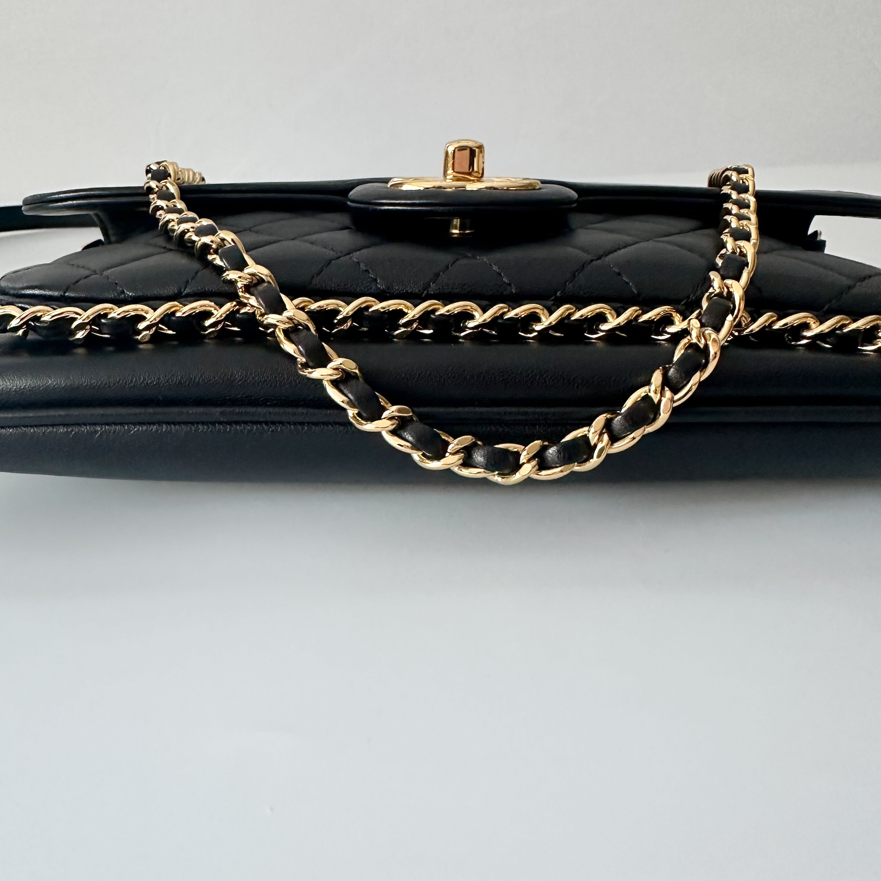 Chanel Lambskin Quilted CC Unchained Crossbody Black