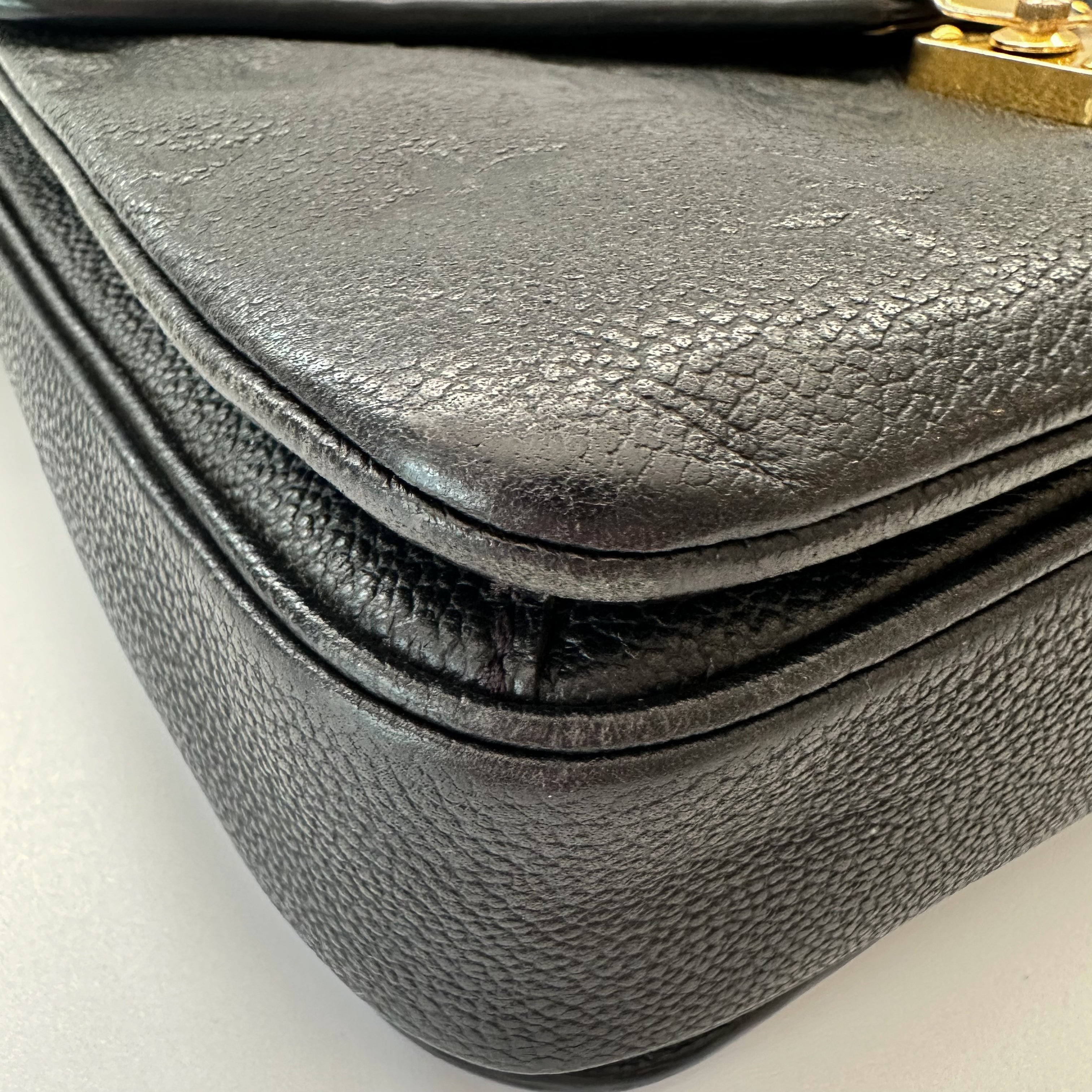 Louis Vuitton Empreinte Pochette Metis Black