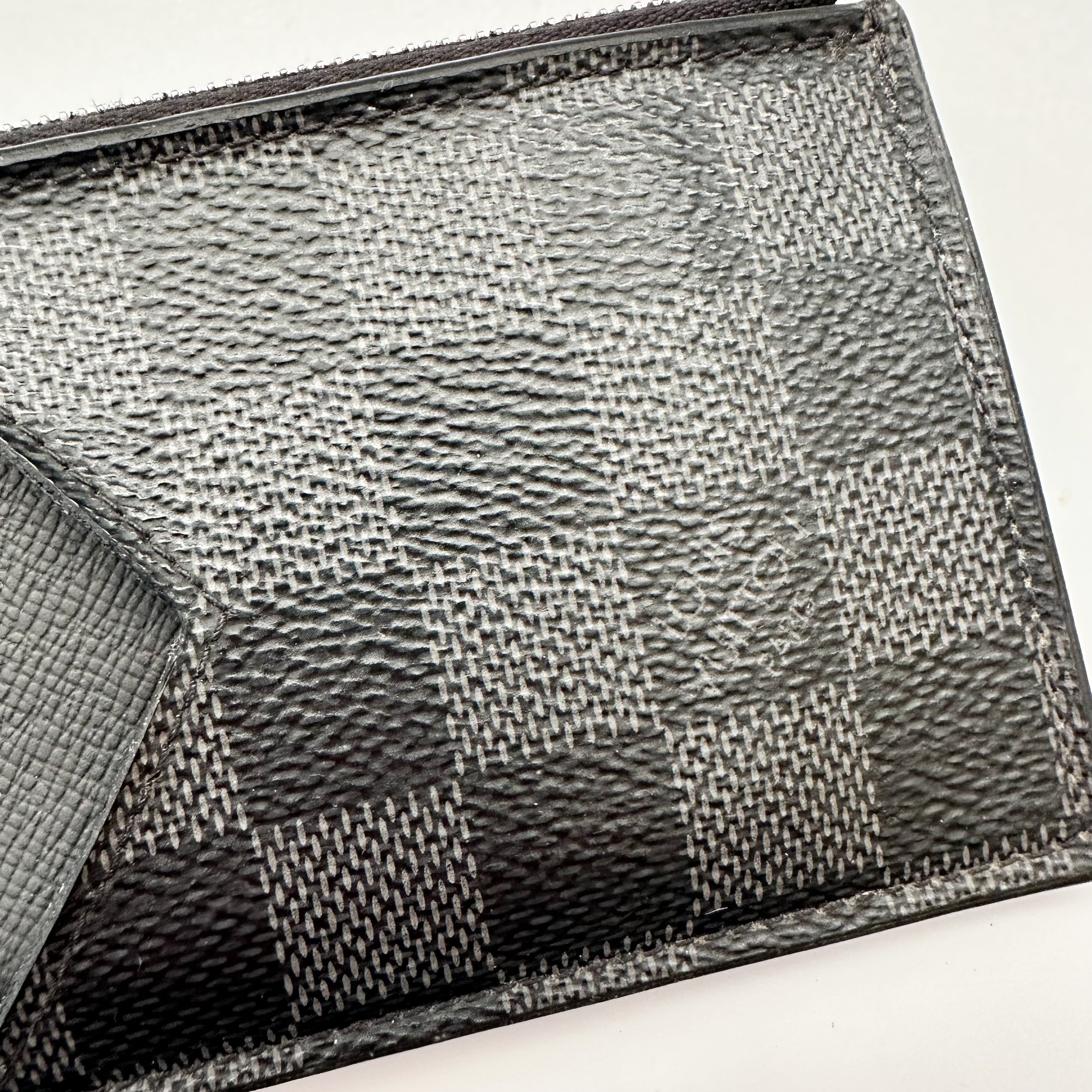 Louis Vuitton Taigarama Coin Card Holder Black