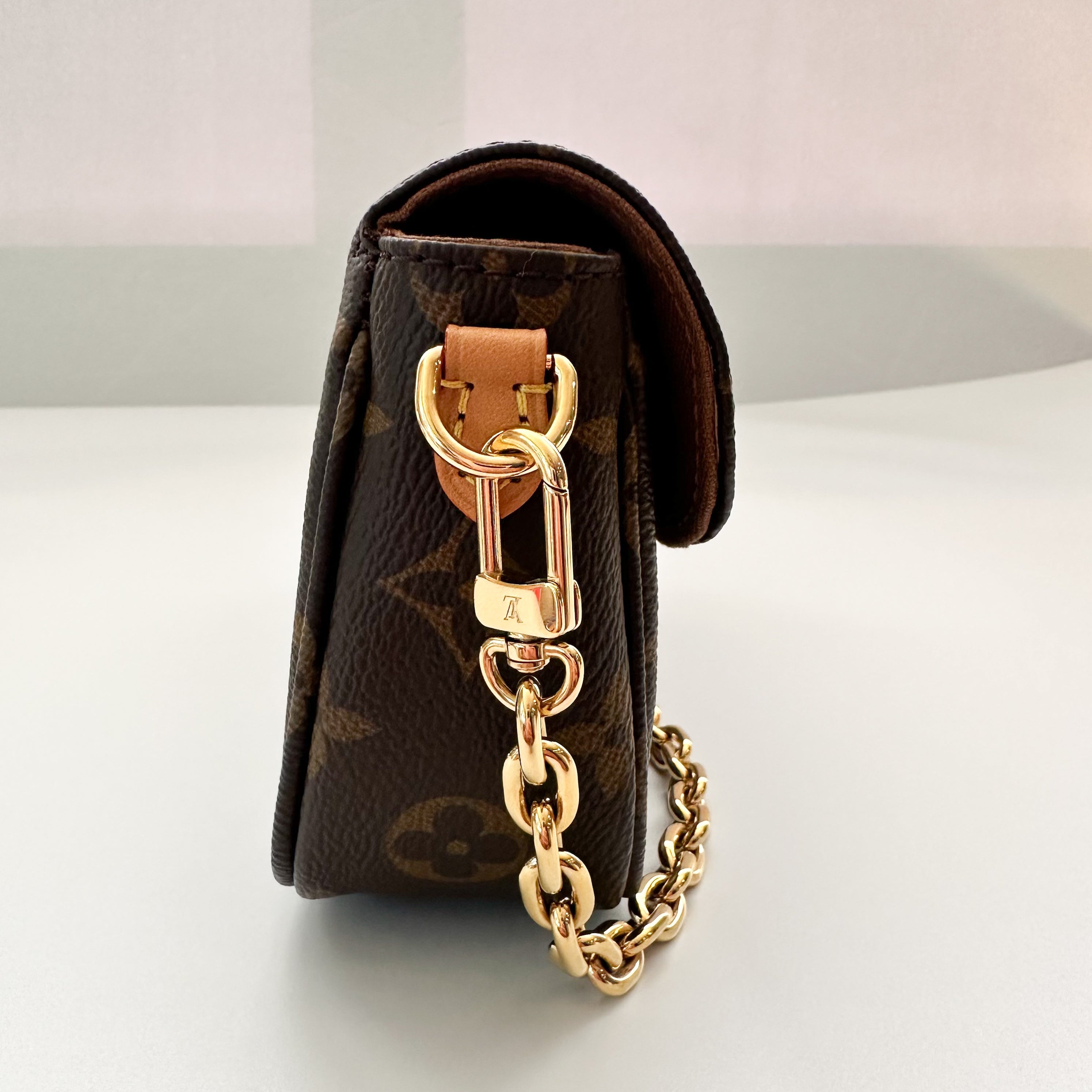 Louis Vuitton Monogram Ivy Wallet On Chain