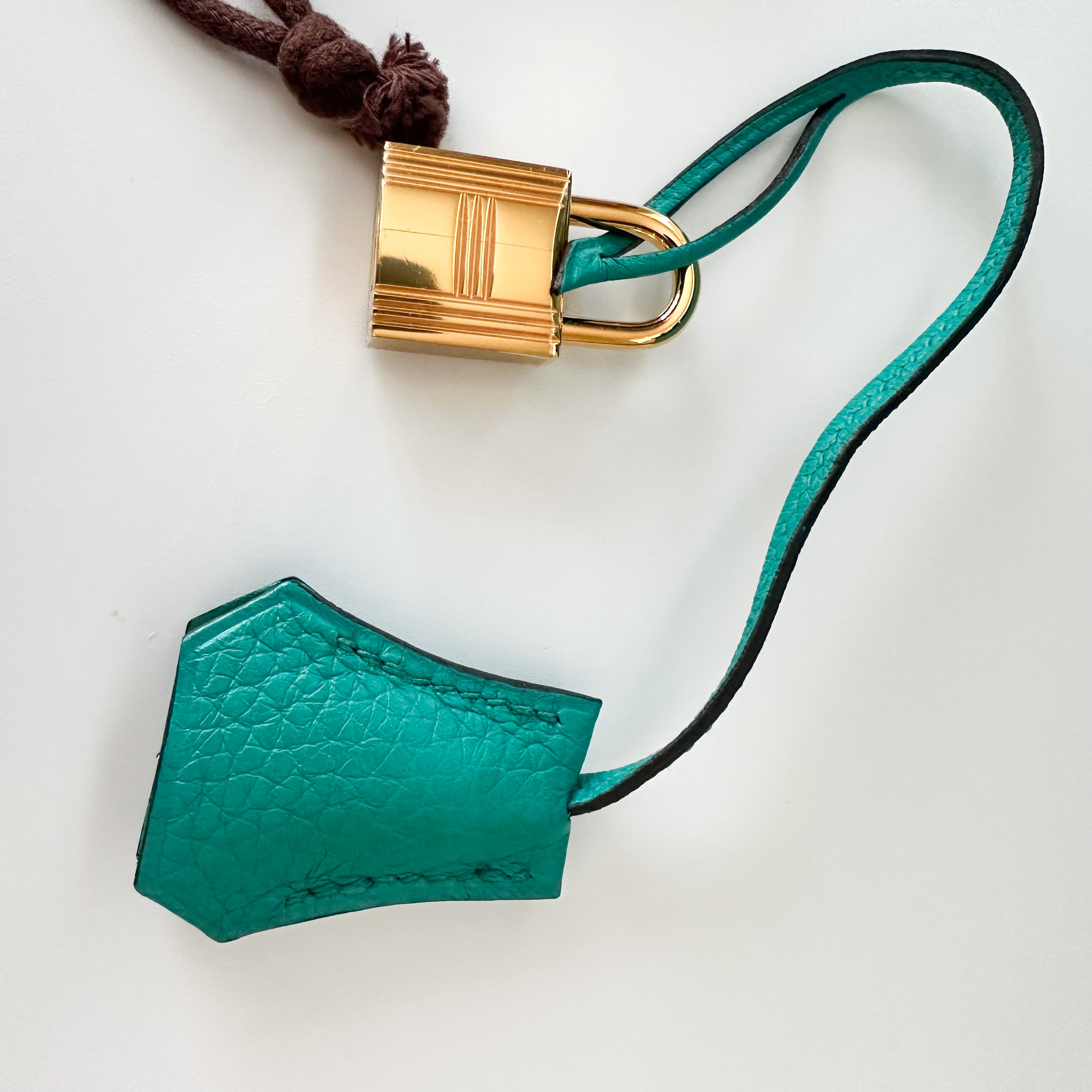 Hermes Taurillon Clemence Kelly Retourne 28 Bleu Peon GHW