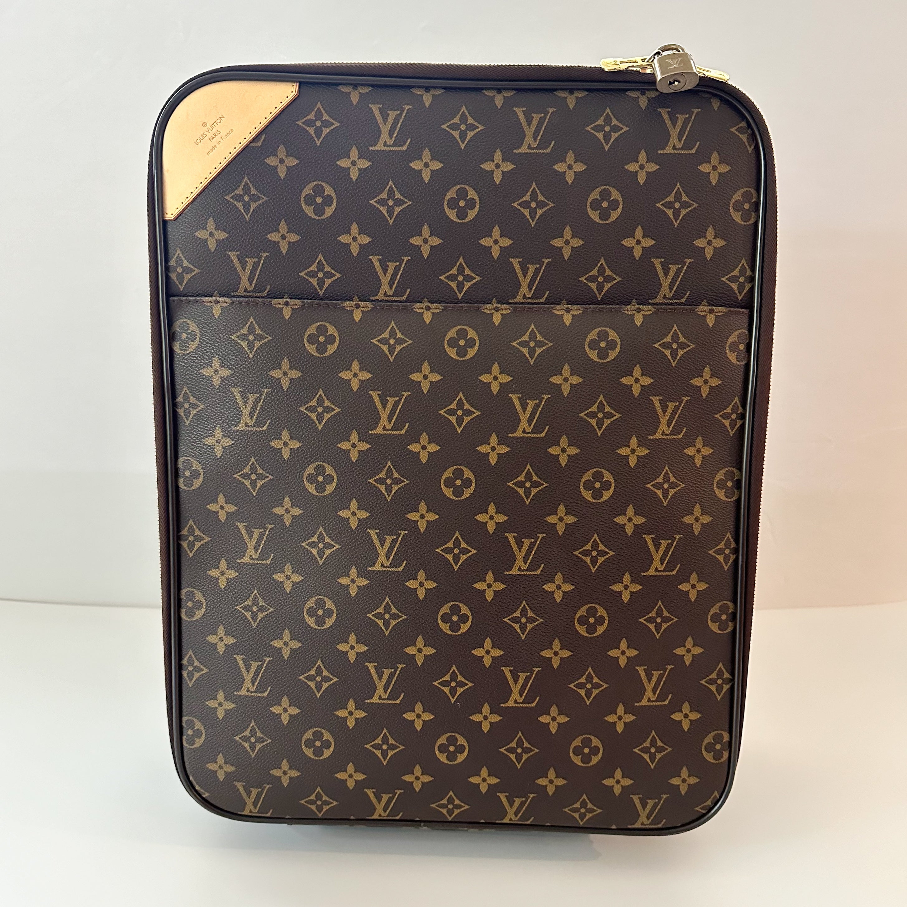 Louis Vuitton Monogram Pegase 45