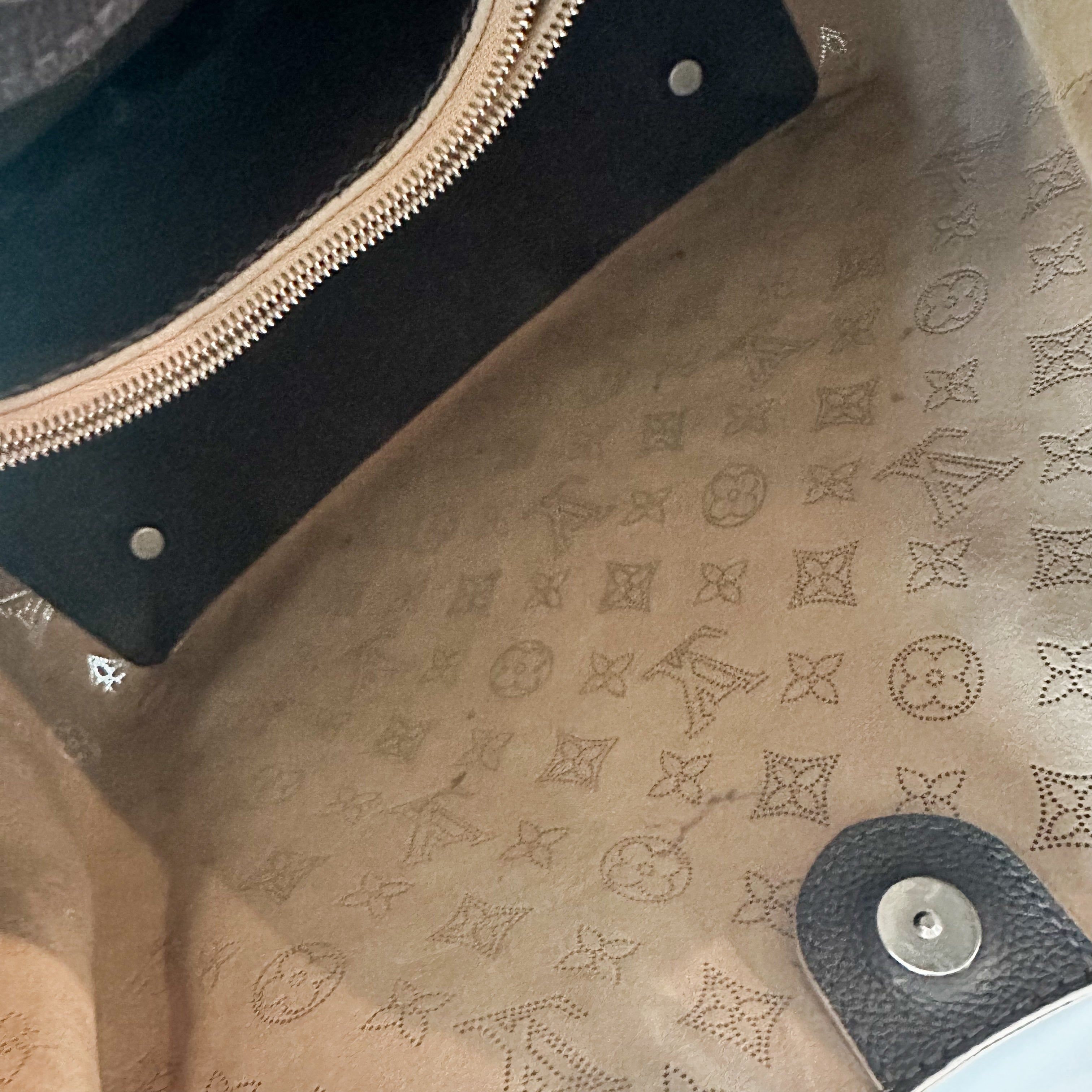 Louis Vuitton Monogram Mahina Carmel Hobo