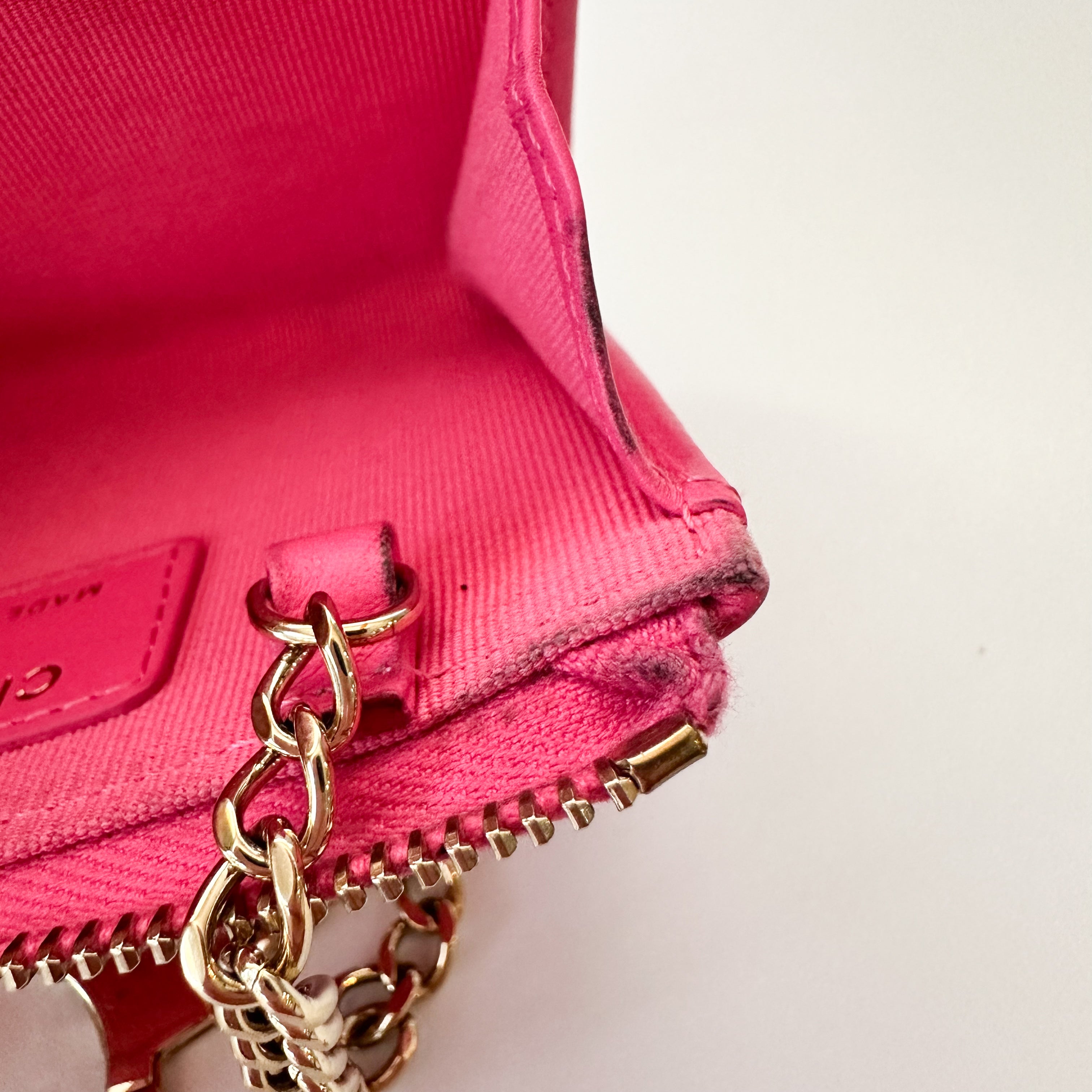 Chanel Caviar Quilted Zipped Key Holder Case Pink