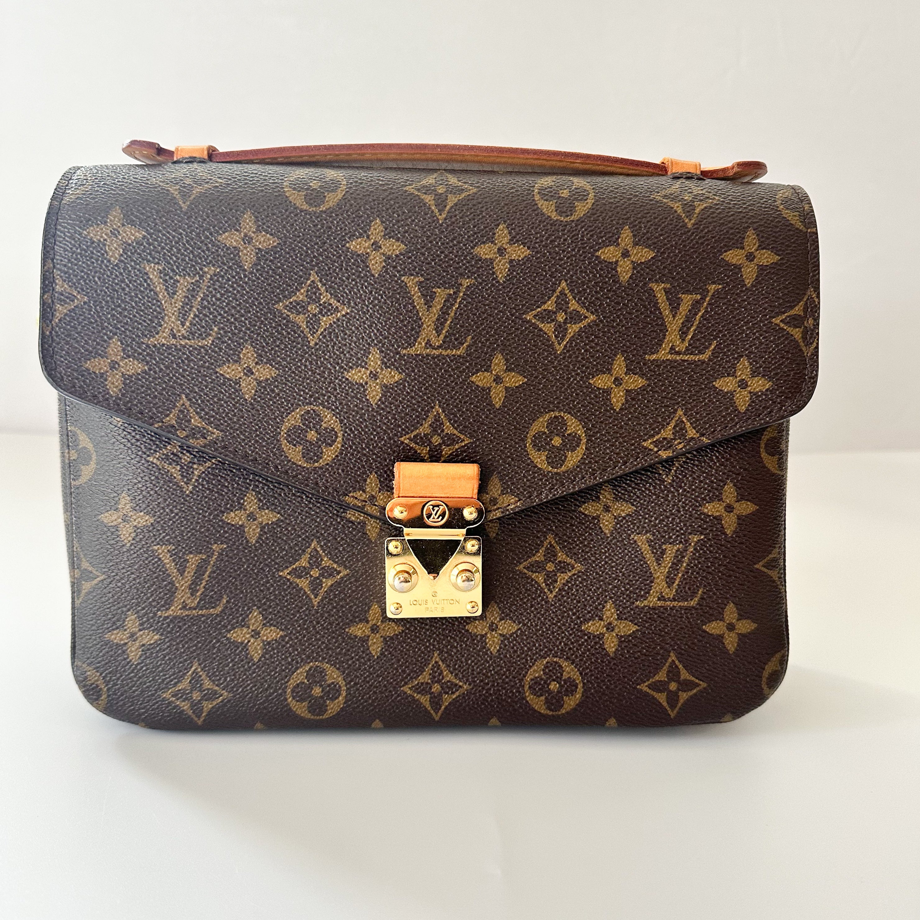 Louis Vuitton Monogram Pochette Metis