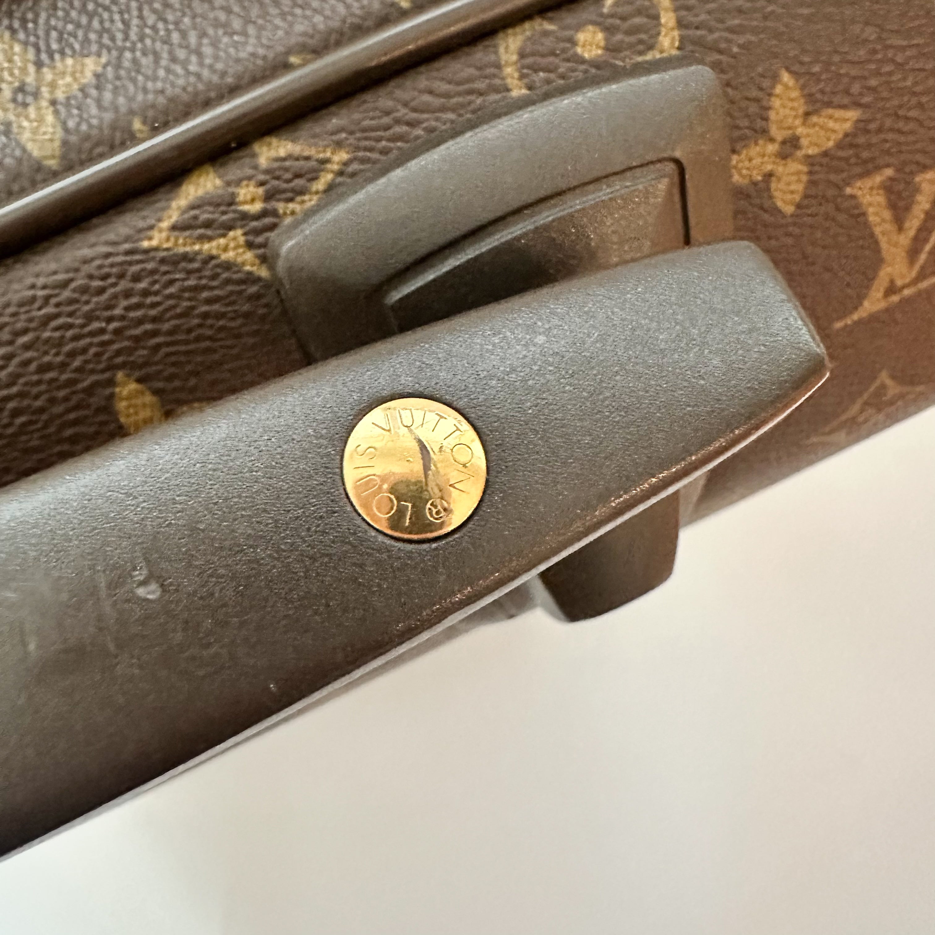 Louis Vuitton Monogram Pegase 45