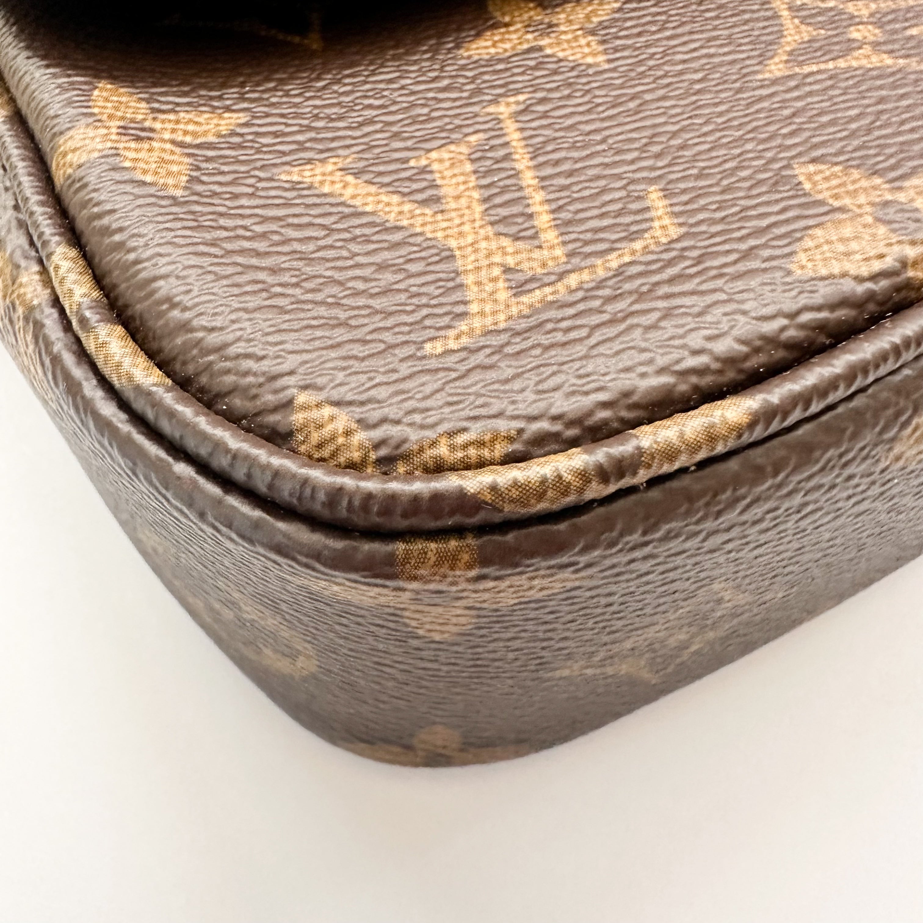 Louis Vuitton Monogram Ivy Wallet On Chain