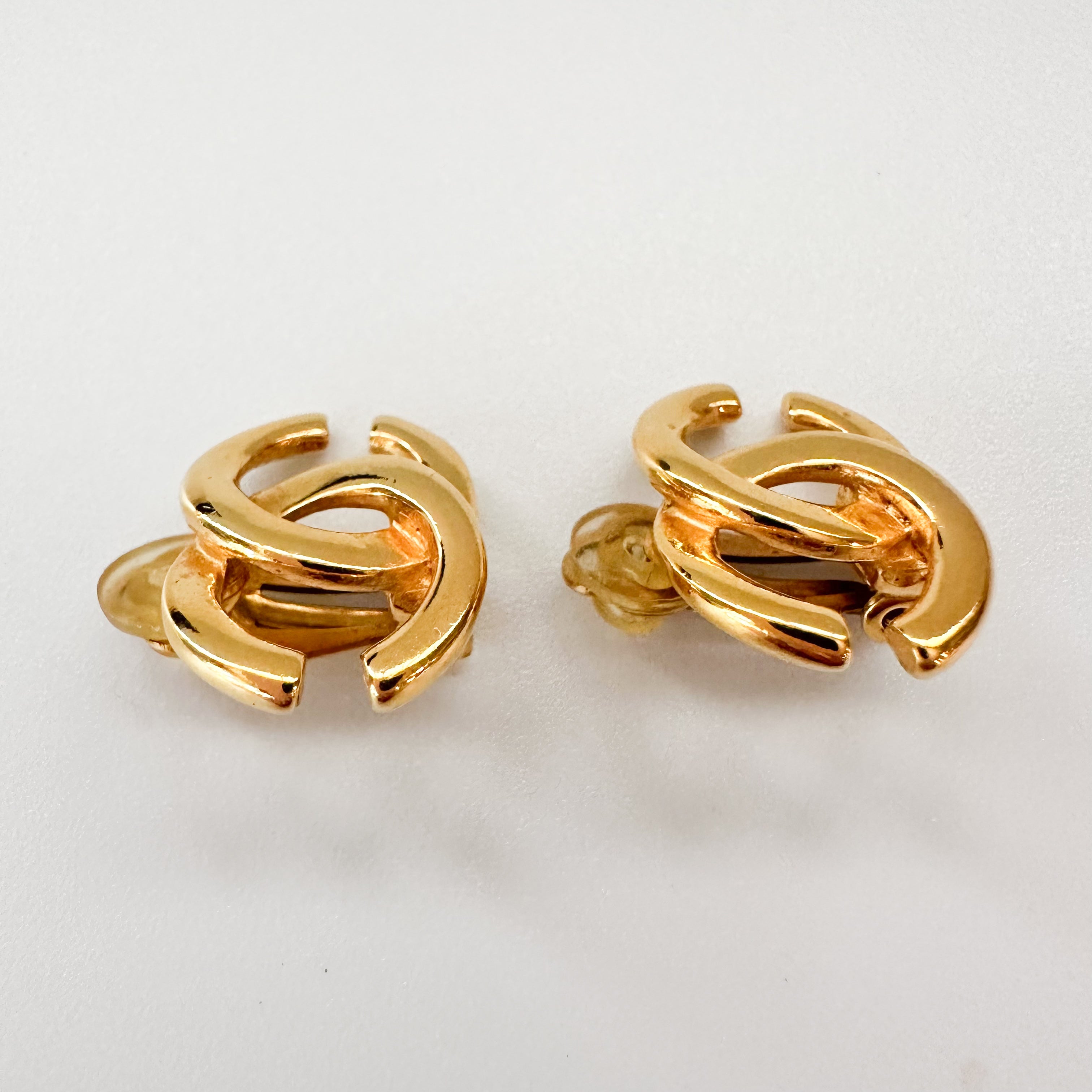 Chanel Metal CC Turnlock Clip On Earrings Gold